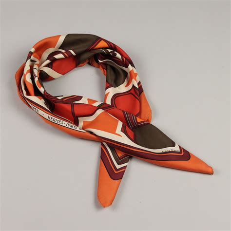 hermes foulard disegno astratto arancione|Foulard HERMÈS da Donna .